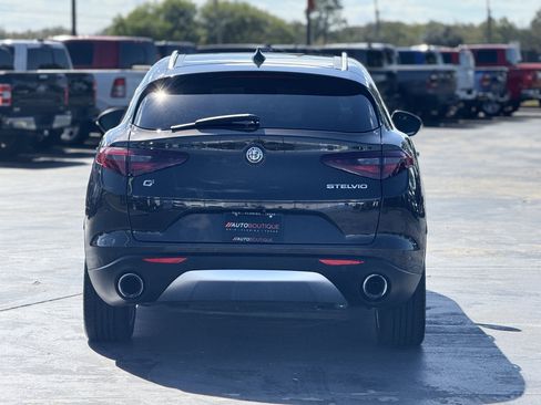 Used 2019 Alfa Romeo Stelvio Ti Lusso w/ Quick Order Package 22X Lusso image 7