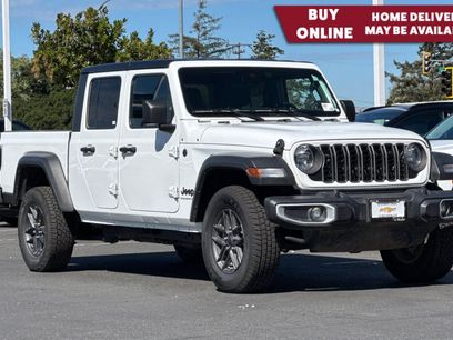 Used 2025 Jeep Gladiator Sport