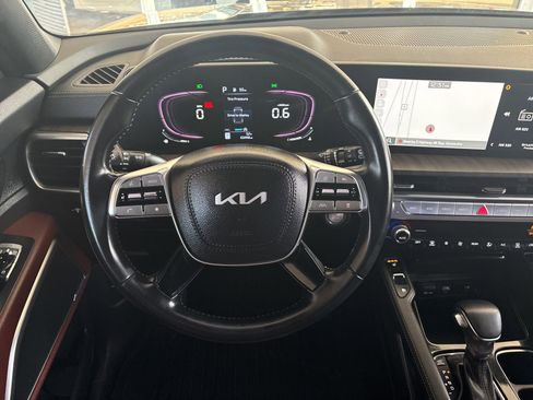 Used 2023 Kia Telluride EX image 22