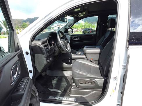 Used 2023 Chevrolet Tahoe LT w/ Luxury Package AWD/4WD image 12