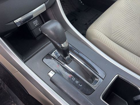 Used 2015 Honda Accord LX image 13