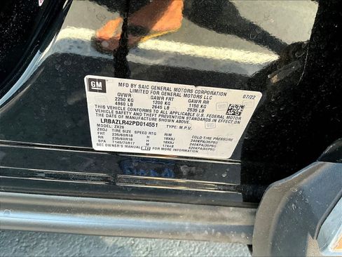 Used 2023 Buick Envision Preferred FWD image 4