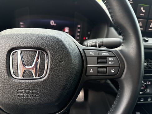 Used 2025 Honda Accord Sport image 25