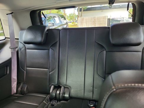 Used 2017 GMC Yukon SLT w/ Open Road Package RWD image 16
