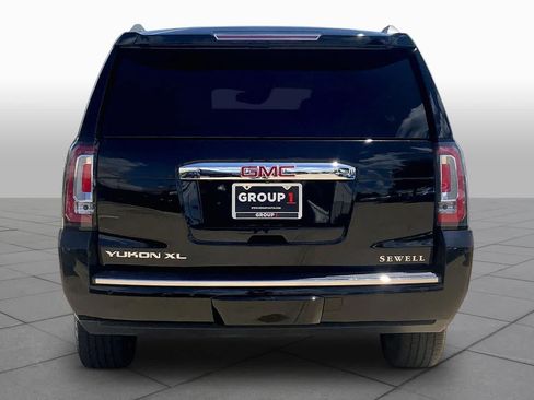 Used 2016 GMC Yukon XL Denali w/ Open Road Package AWD/4WD image 5