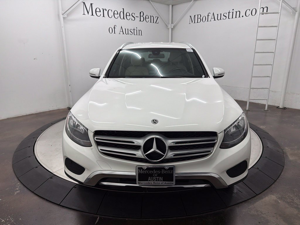 Used 2018 Mercedes-Benz GLC 300 4MATIC image 2