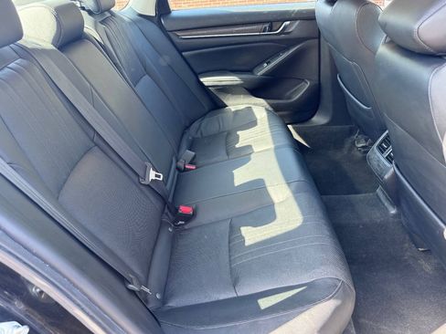 Used 2018 Honda Accord Touring image 13
