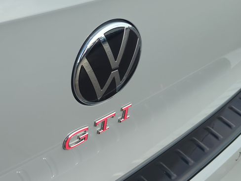 New 2026 Volkswagen Golf SE image 23