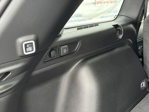 New 2025 Jeep Grand Cherokee Altitude image 12