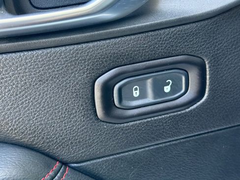 Used 2020 Jeep Wrangler Unlimited Rubicon AWD/4WD image 13