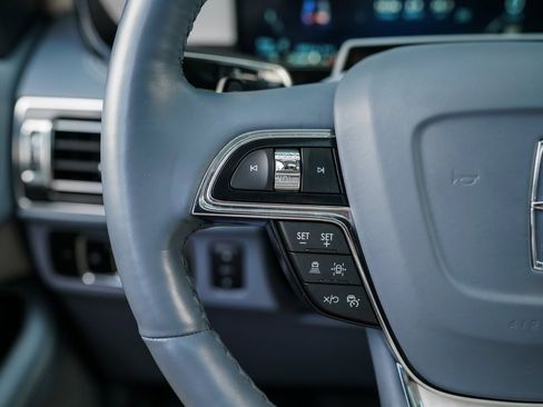 Used 2024 Lincoln Navigator Black Label image 30