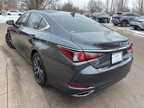 Used 2024 Lexus ES 350 w/ Premium Package image 4