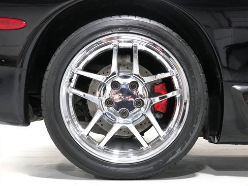 Used 2002 Chevrolet Corvette Z06 w/ Memory Pkg image 46