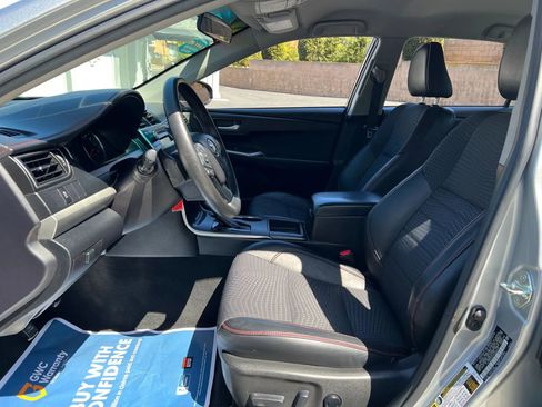 Used 2015 Toyota Camry XSE w/ Moonroof Package FWD image 10