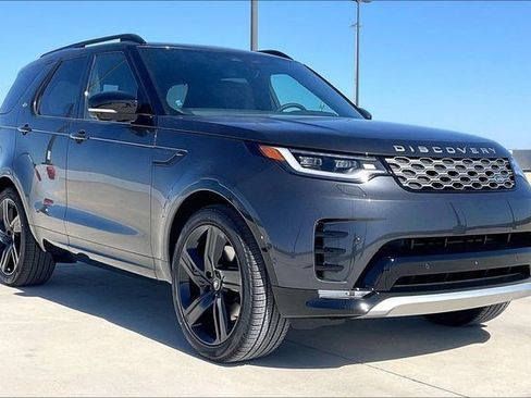 New 2026 Land Rover Discovery Limited Edition image 2