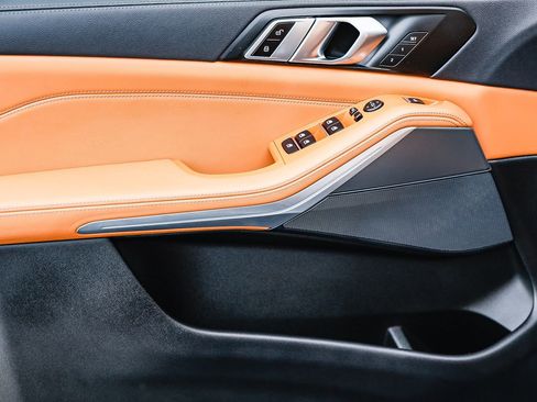 Used 2023 BMW X5 xDrive40i w/ Parking Assistance Package image 21