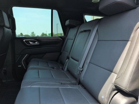 Used 2024 Chevrolet Tahoe Z71 w/ Luxury Package AWD/4WD image 25