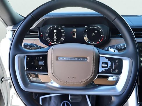 Used 2025 Land Rover Range Rover Long Wheelbase SE AWD/4WD image 28