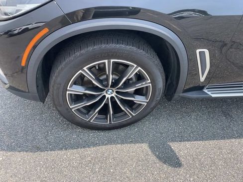 Used 2023 BMW X5 xDrive40i w/ Premium Package AWD/4WD image 13