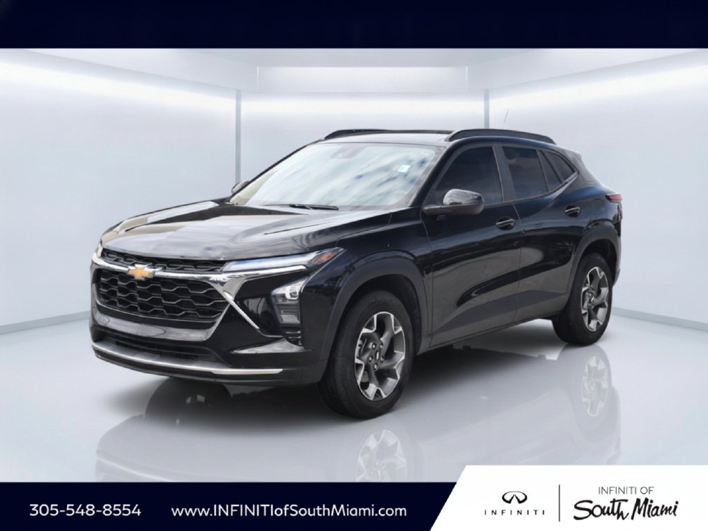 Used 2024 Chevrolet Trax LT FWD image 1