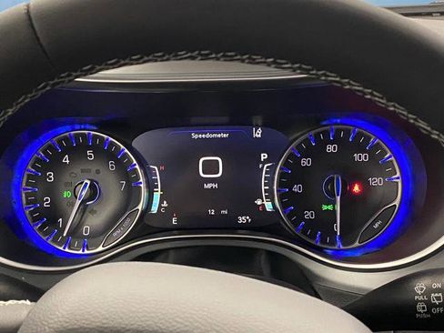 New 2026 Chrysler Pacifica Limited w/ S Appearance Package image 19