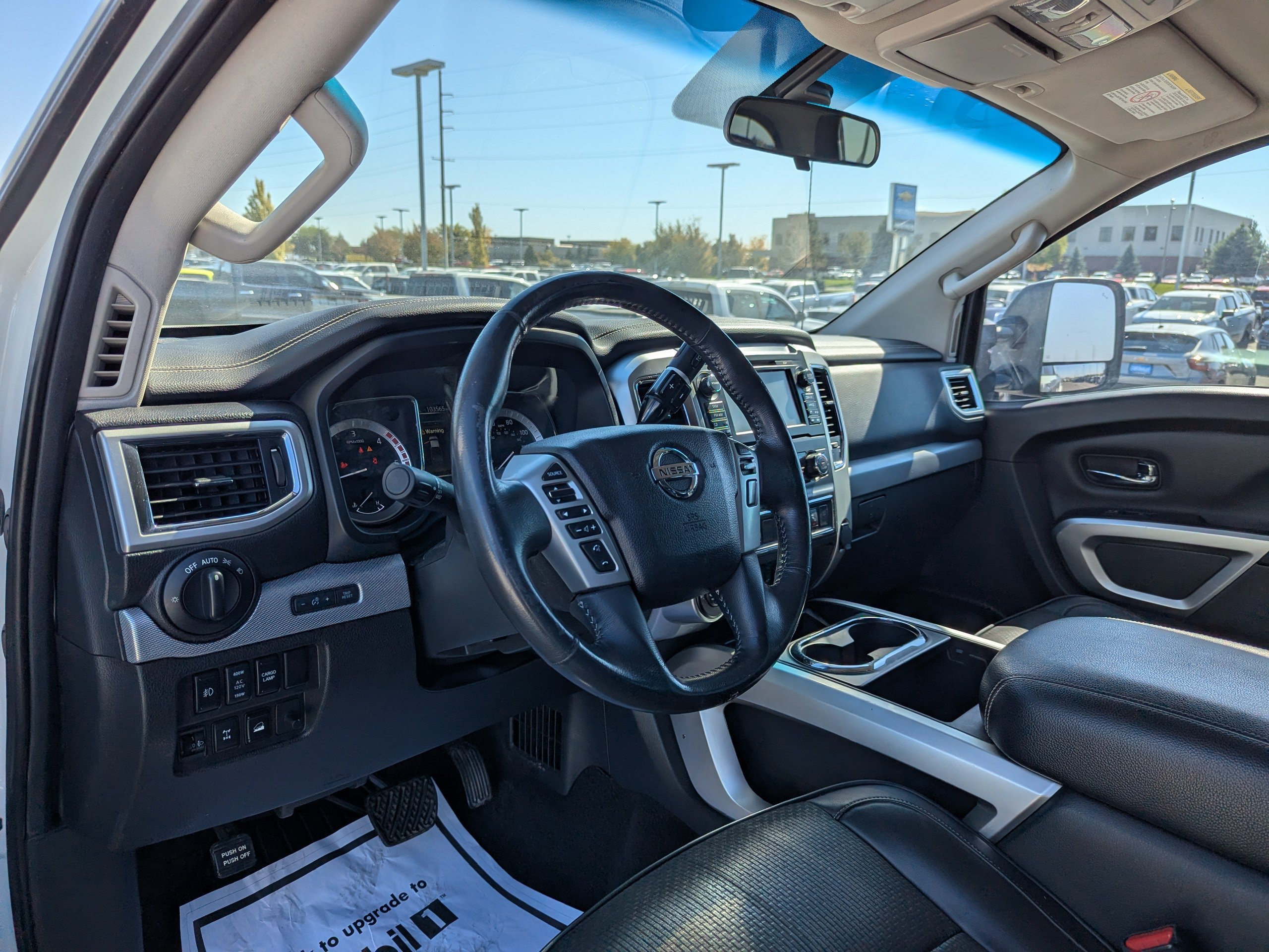 Used 2016 Nissan Titan PRO-4X AWD/4WD image 13