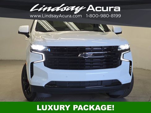 Used 2024 Chevrolet Tahoe RST w/ RST Performance Edition AWD/4WD image 2