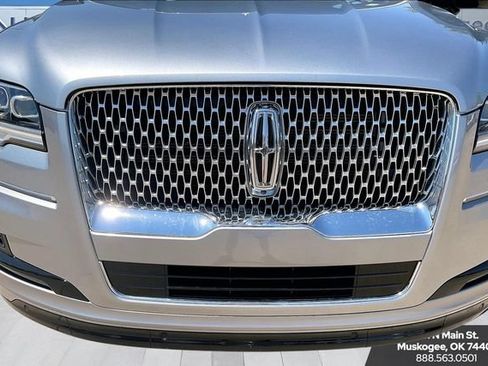 Used 2023 Lincoln Navigator Reserve AWD/4WD image 34