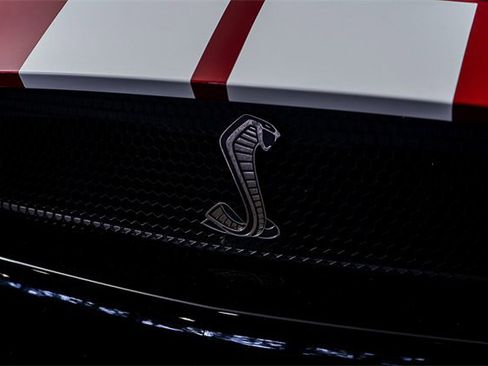 Used 2020 Ford Mustang Shelby GT500 w/ Technology Package image 33