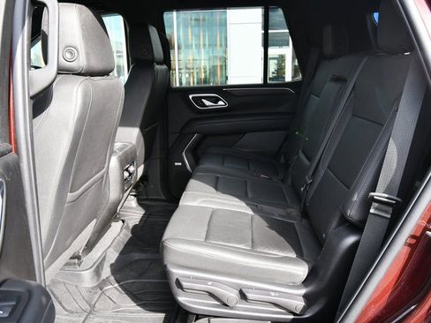 Used 2022 Chevrolet Tahoe LT w/ Luxury Package AWD/4WD image 27