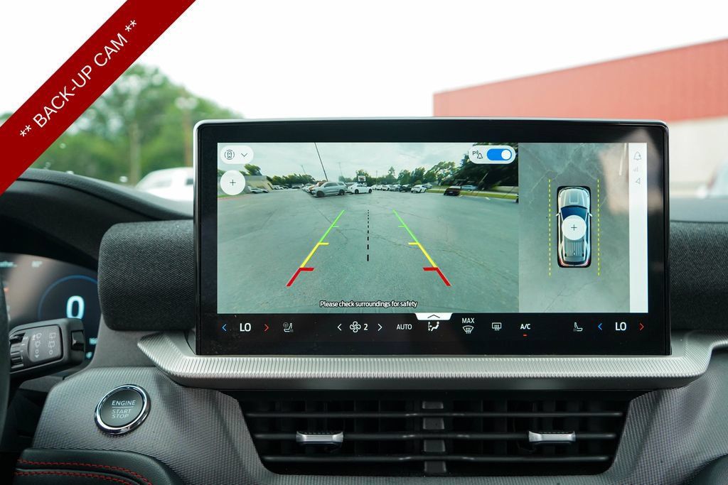 Used 2025 Ford Explorer ST-Line w/ ST-Line Street Pack AWD/4WD image 10