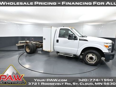 Used 2015 Ford F350 XL image 1