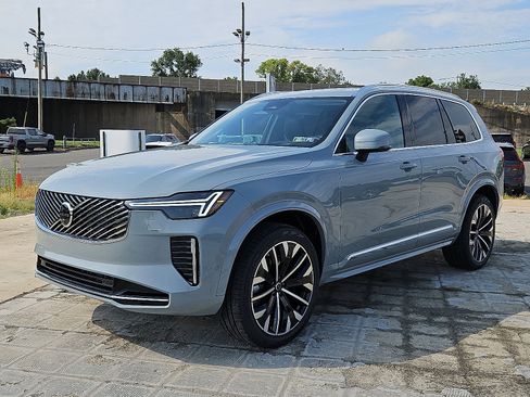 New 2026 Volvo XC90 B6 Ultra w/ Protection Package AWD/4WD image 3