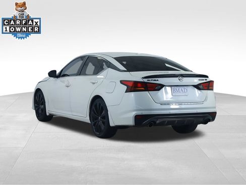 Used 2022 Nissan Altima 2.5 SR w/ Midnight Edition Package FWD image 11