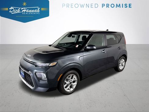 Used 2022 Kia Soul LX w/ Technology Package FWD image 1