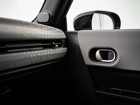 Certified 2025 MINI Cooper S image 37