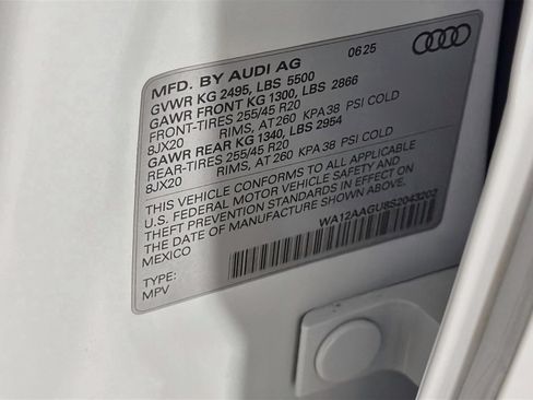 Certified 2025 Audi Q5 Premium Plus w/ Premium Plus AWD/4WD image 33
