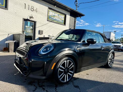Used 2023 MINI Cooper S w/ Signature Upholstery Package FWD image 2