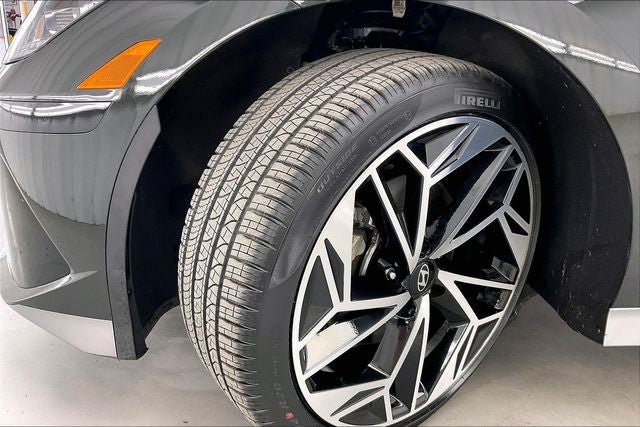 Certified 2023 Hyundai Ioniq 6 SEL w/ Cargo Package AWD/4WD image 33