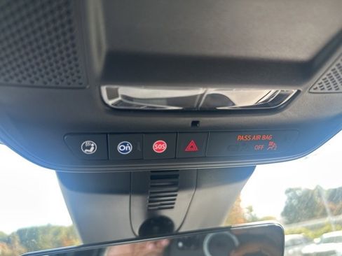 New 2026 Chevrolet Traverse LT w/ Driver Confidence Package image 9