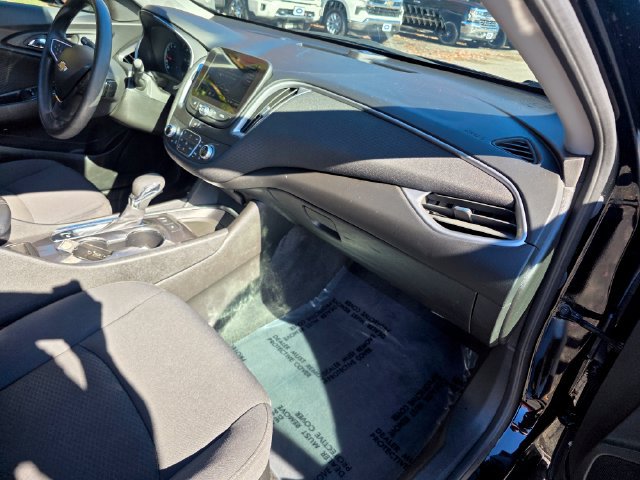 Used 2025 Chevrolet Malibu LT FWD image 9