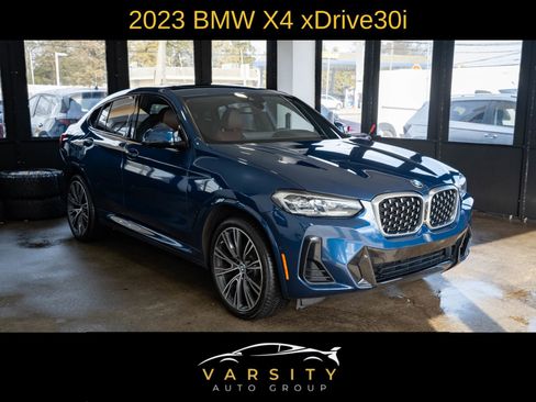 Used 2023 BMW X4 xDrive30i w/ M Sport Package image 2