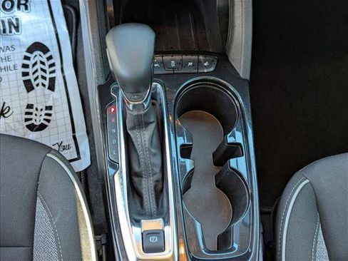 Used 2024 Chevrolet TrailBlazer LT w/ LT Cold Weather Package image 11