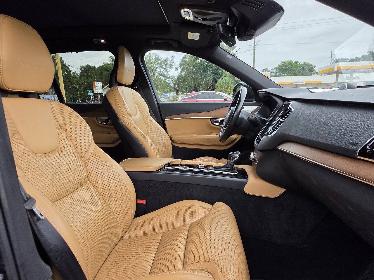 Used 2017 Volvo XC90 T6 Inscription w/ Vision Package AWD/4WD image 13
