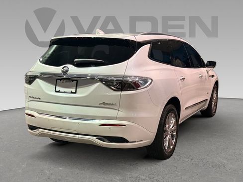 Used 2022 Buick Enclave Avenir w/ Avenir Technology Package image 25