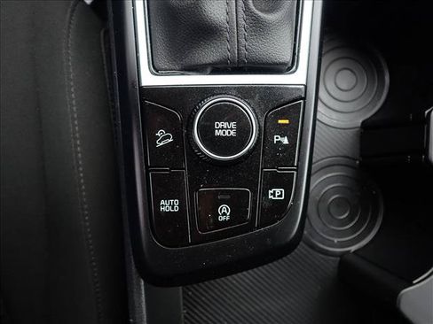 Used 2025 Kia Sportage LX FWD image 19