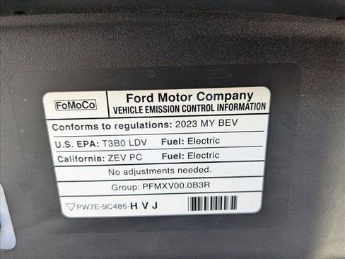 Used 2023 Ford Mustang Mach-E Select image 24