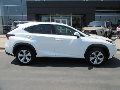 Used 2017 Lexus NX 200t AWD w/ Premium Package image 11