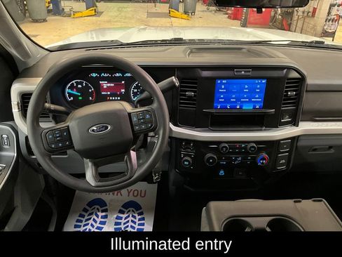 Used 2025 Ford F250 XLT image 8