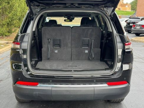 Used 2022 Jeep Grand Cherokee L Limited image 9